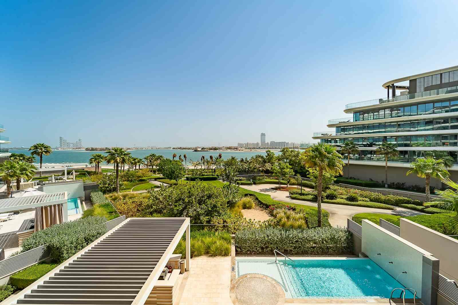 Palm Jumeirah sea view apartments
