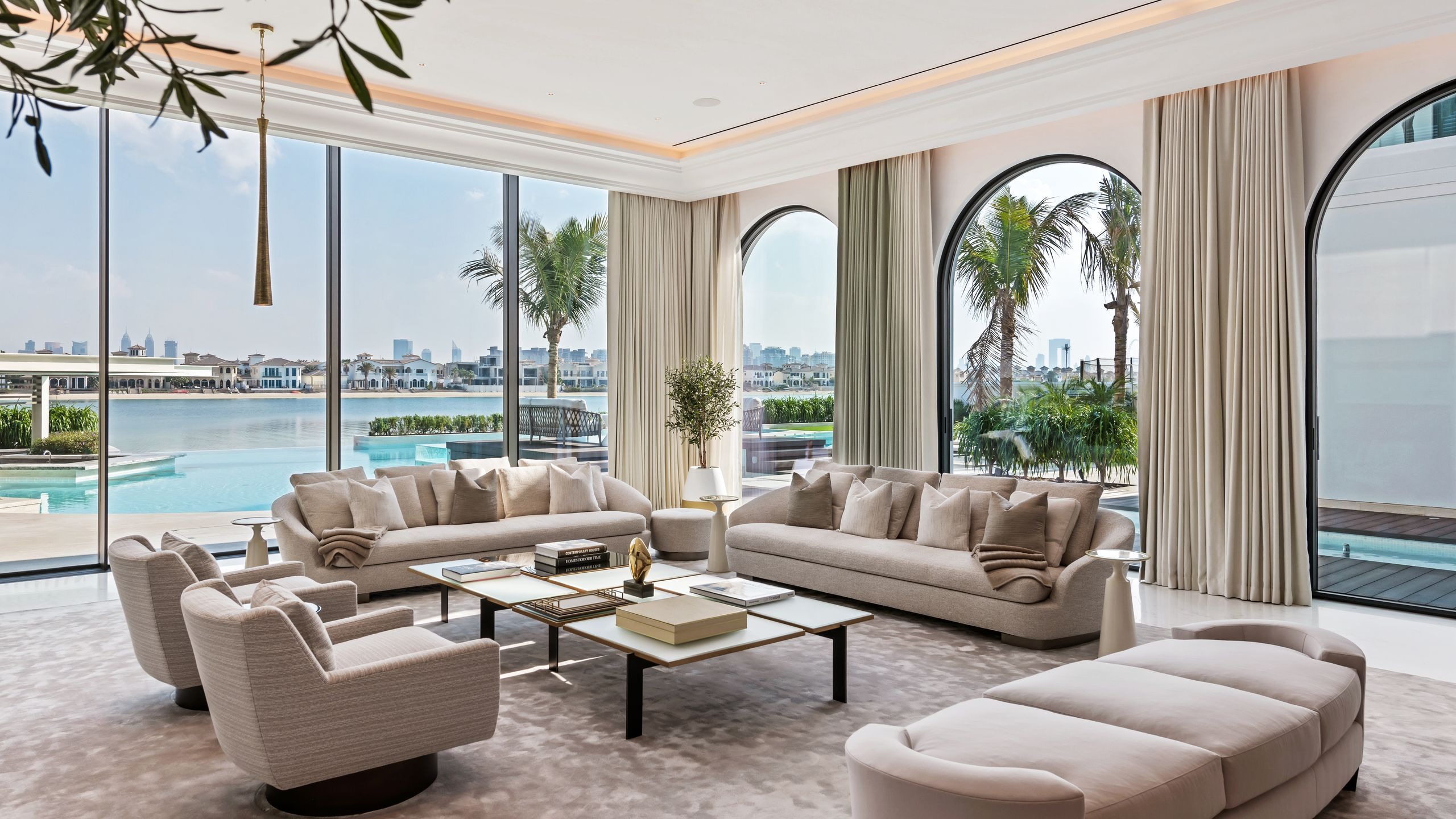 Modern villas for sale in Dubai